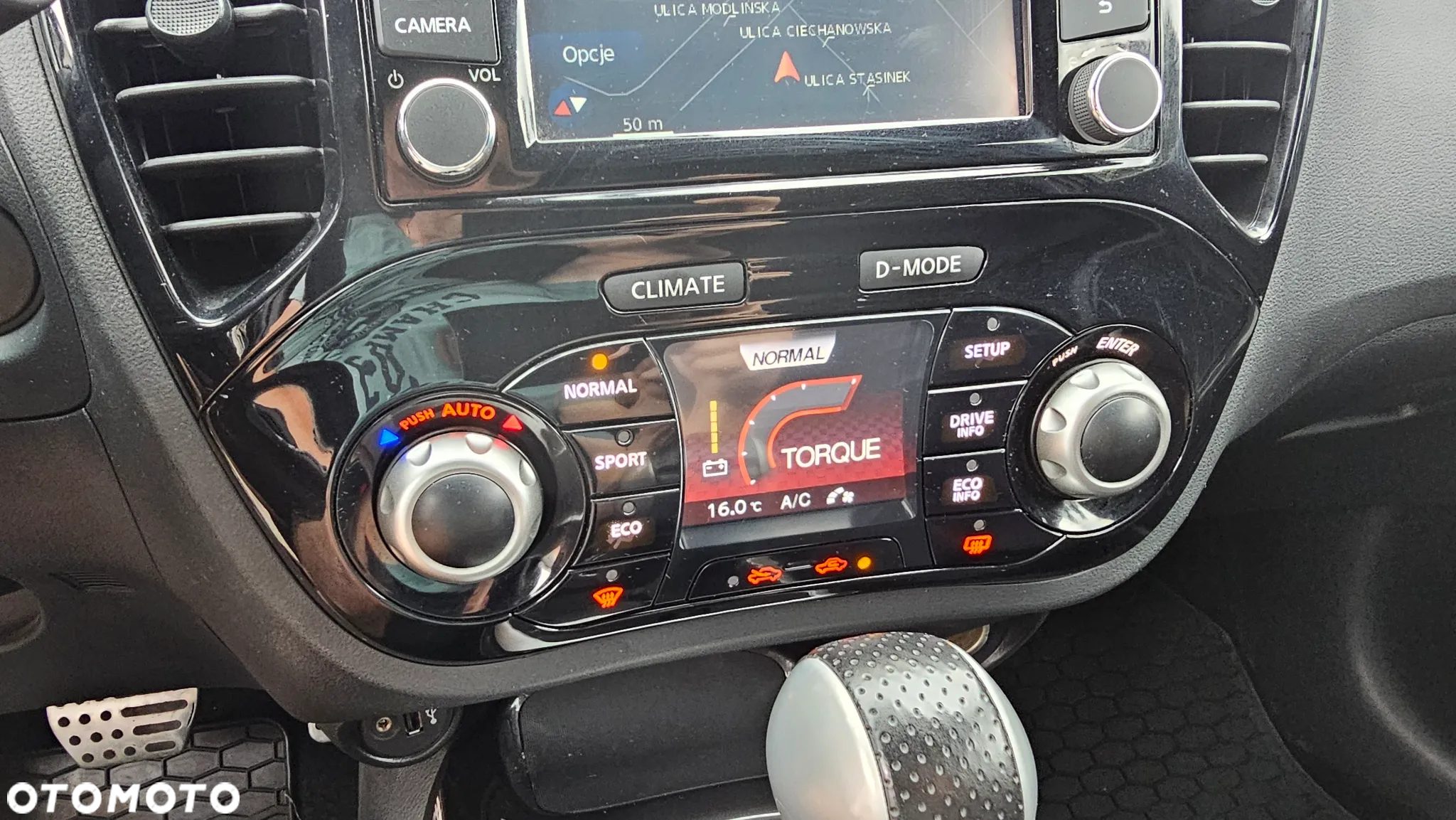 Nissan Juke 1.6 T N-Tec 4x4 - 23