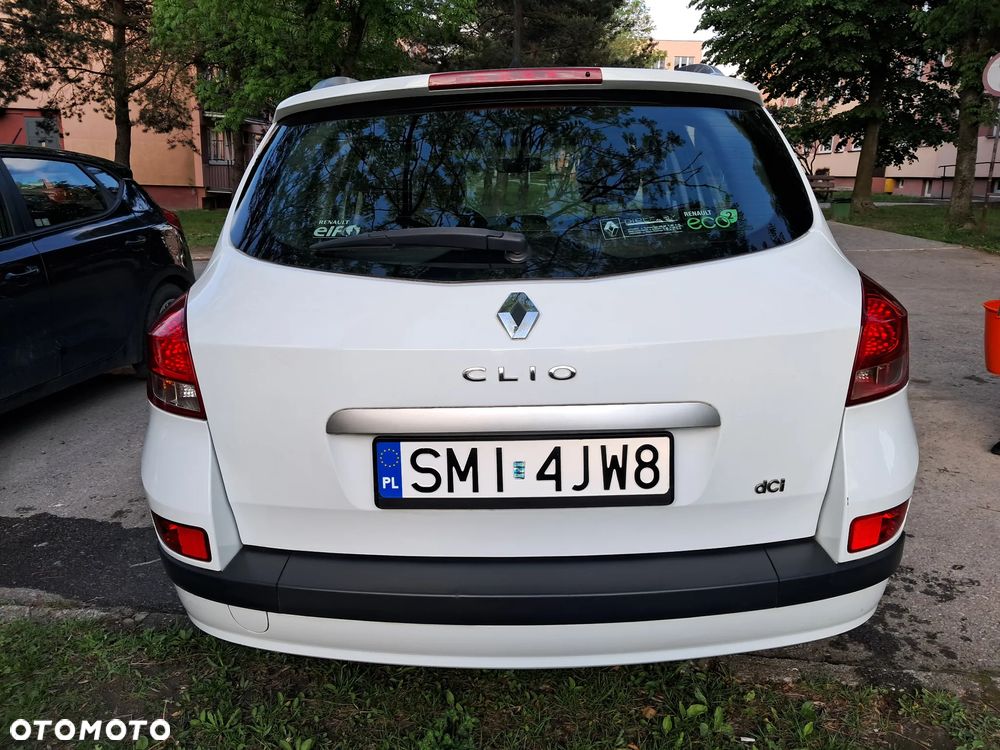 Renault Clio 1.5 dCi Alize - 9