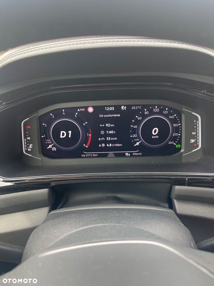 Volkswagen T-Roc - 18