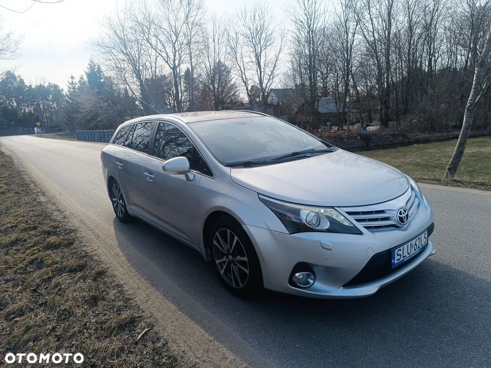 Toyota Avensis 2.0 Sol NAVI MS - 2