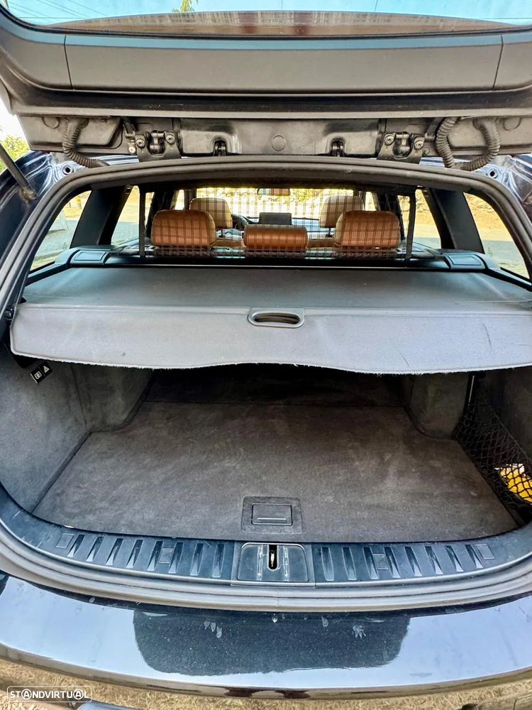 BMW 320 d Touring - 15