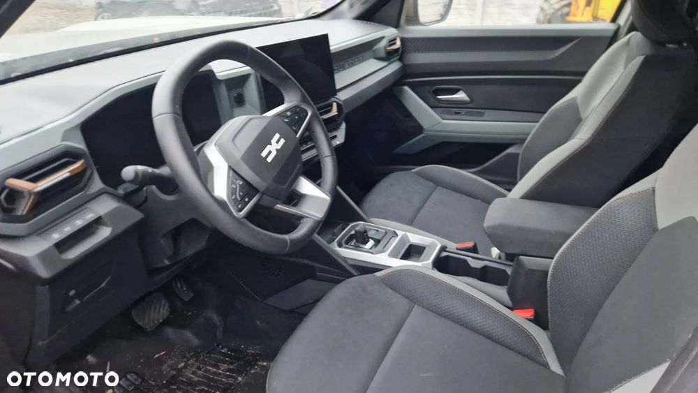 Dacia Duster 1.6 Full Hybrid 140 Journey+ MMT - 6