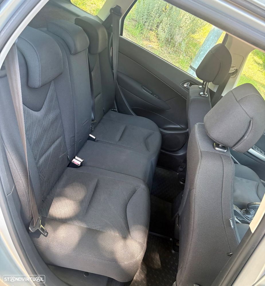 Peugeot 308 SW 1.6 HDi Premium - 6