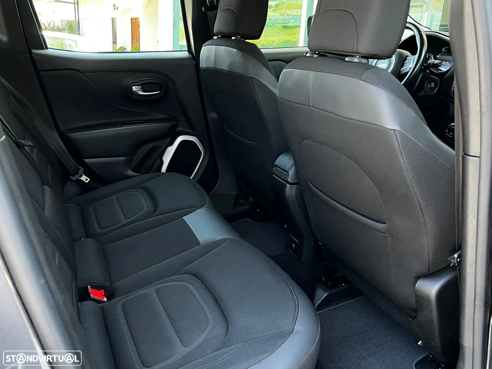 Jeep Renegade 1.6 MJD Limited - 14
