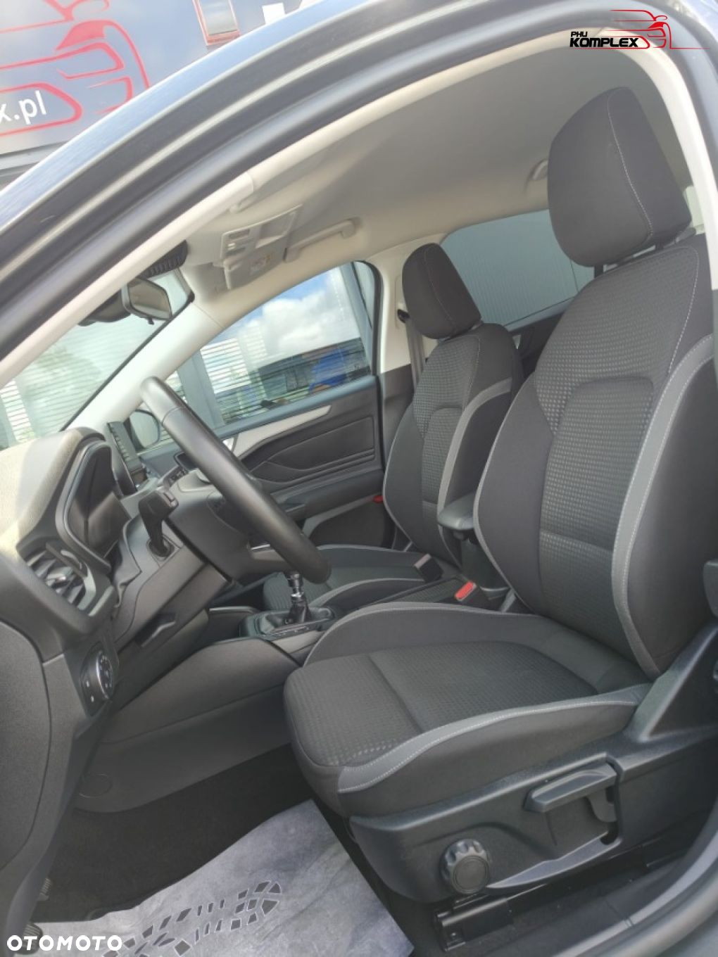 Ford Focus - 8