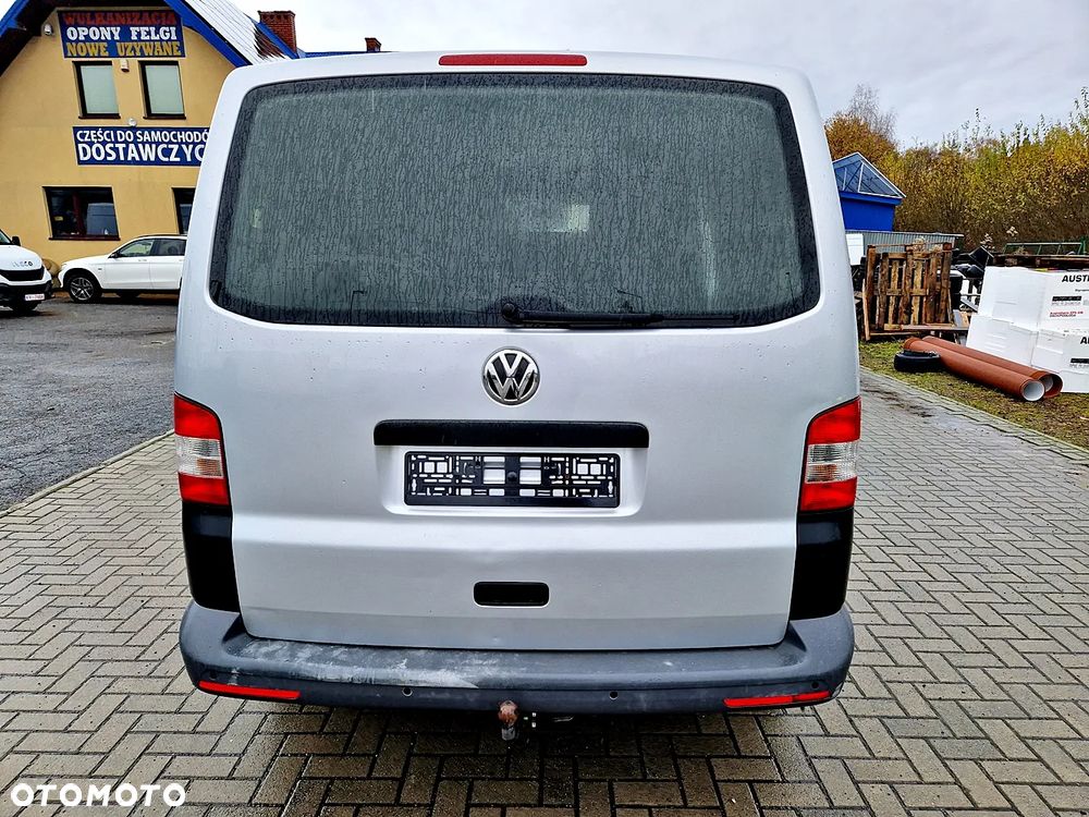 Volkswagen Transporter T5 - 6