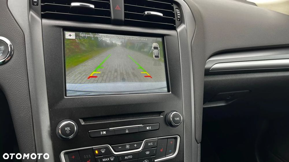Ford Mondeo SW 1.5 EcoBoost Titanium - 19
