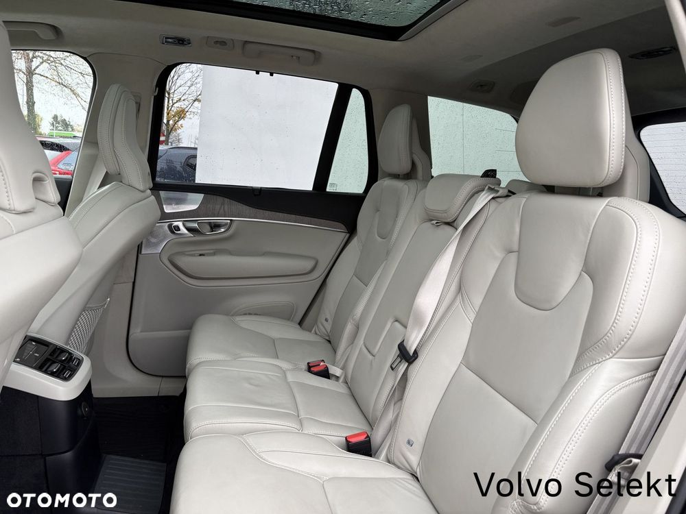 Volvo XC 90 - 24