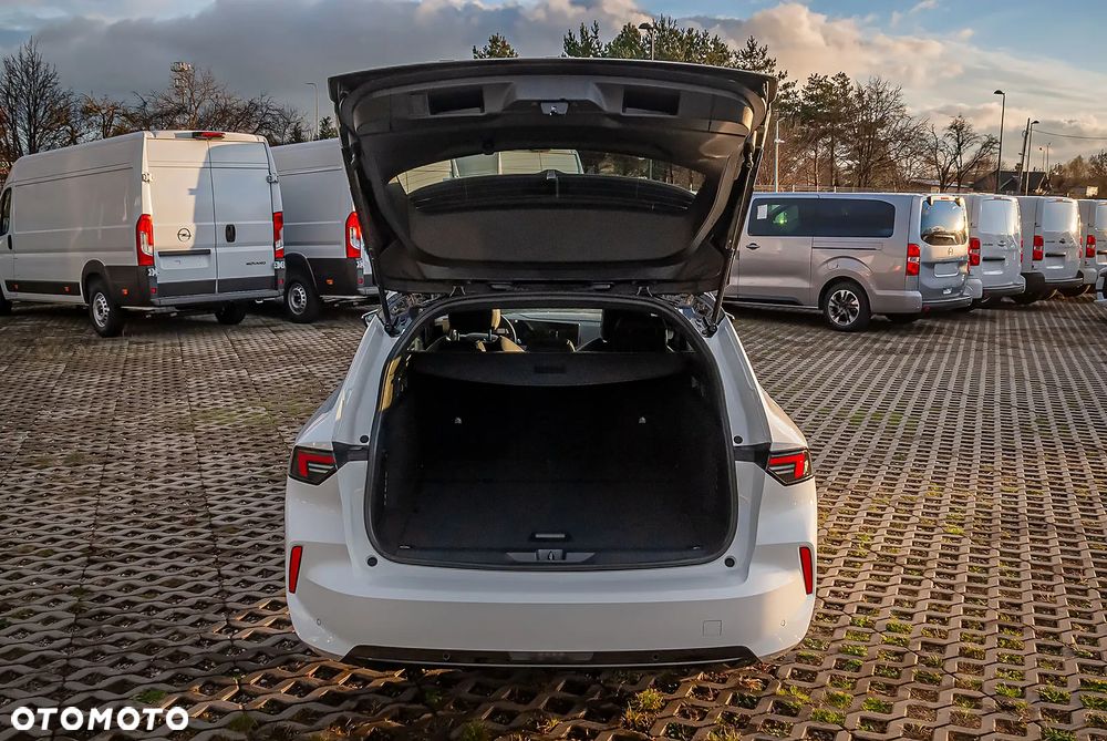 Opel Astra 1.2 T GS Line S&S - 10