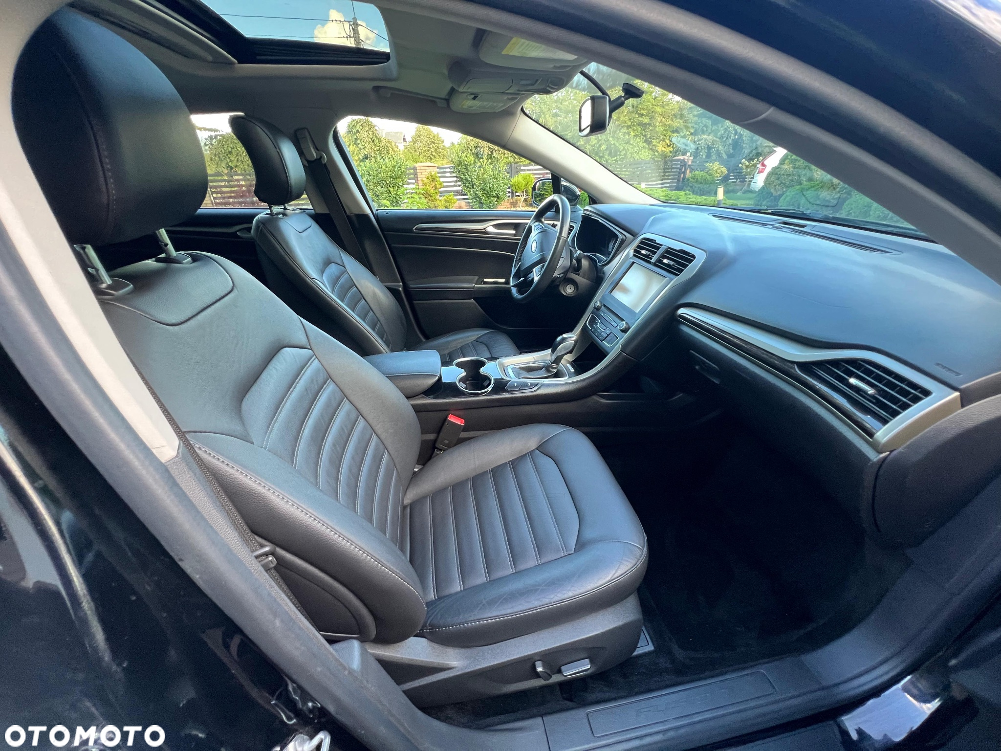 Ford Fusion 2.0 EcoBoost Titanium - 16