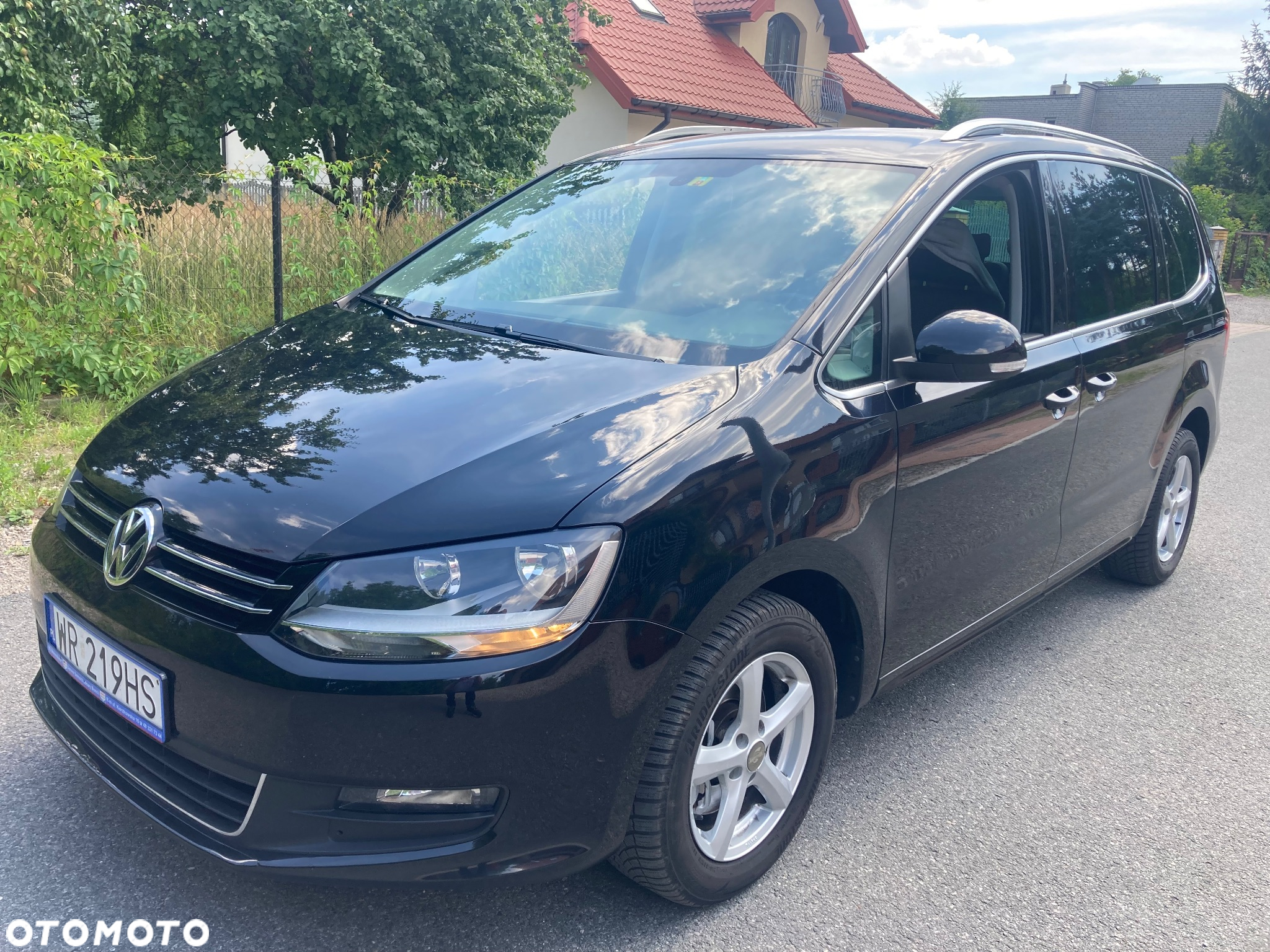 Volkswagen Sharan 2.0 TDI DSG BlueMotion Technology Comfortline - 2