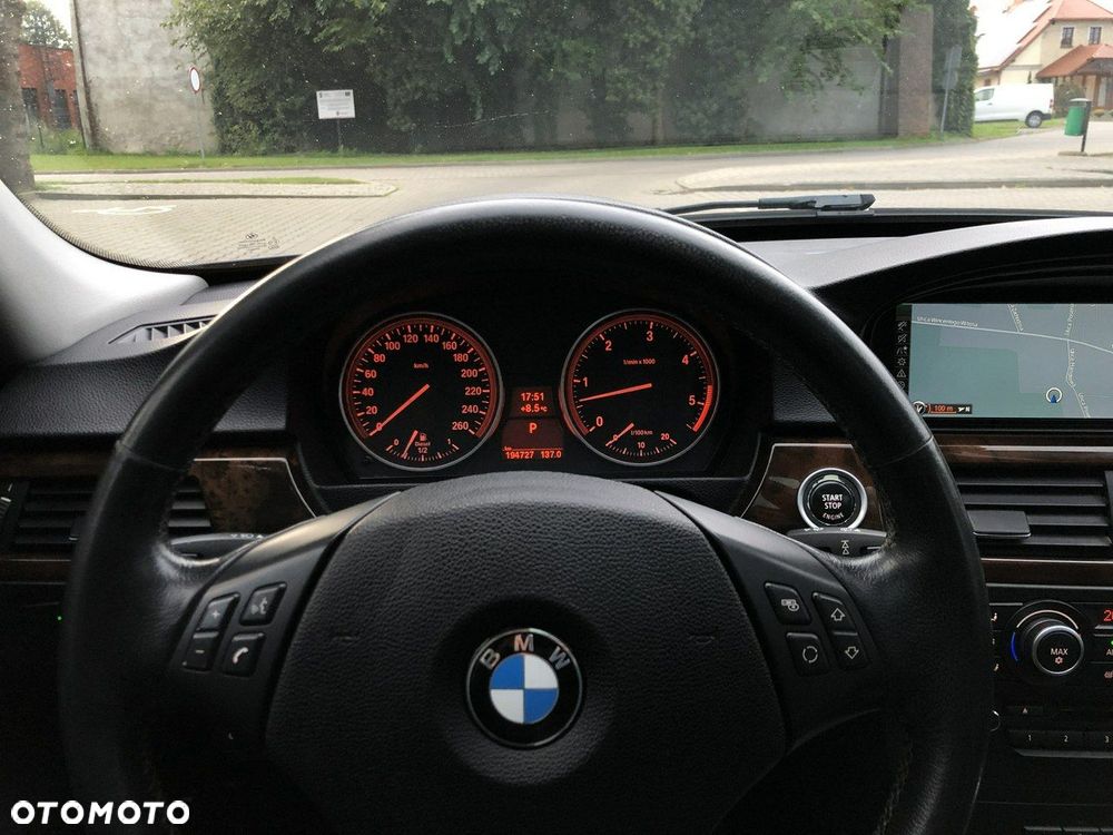 BMW Seria 3 - 16