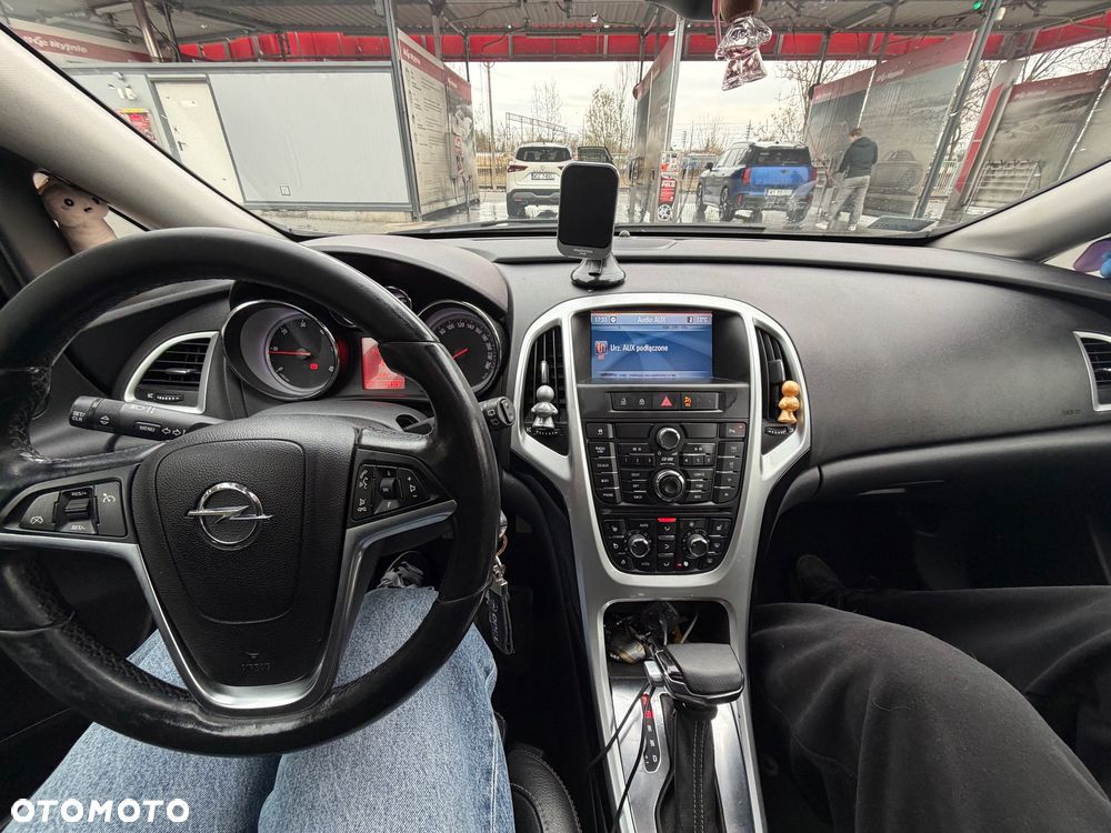 Opel Astra 2.0 CDTI Cosmo - 6