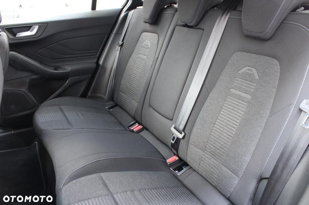 Ford Focus - 27