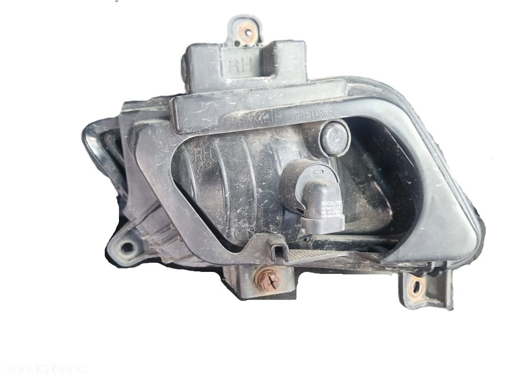KIA CEED I SW 07-12 2009 r. halogen prawy przód PP * - 2