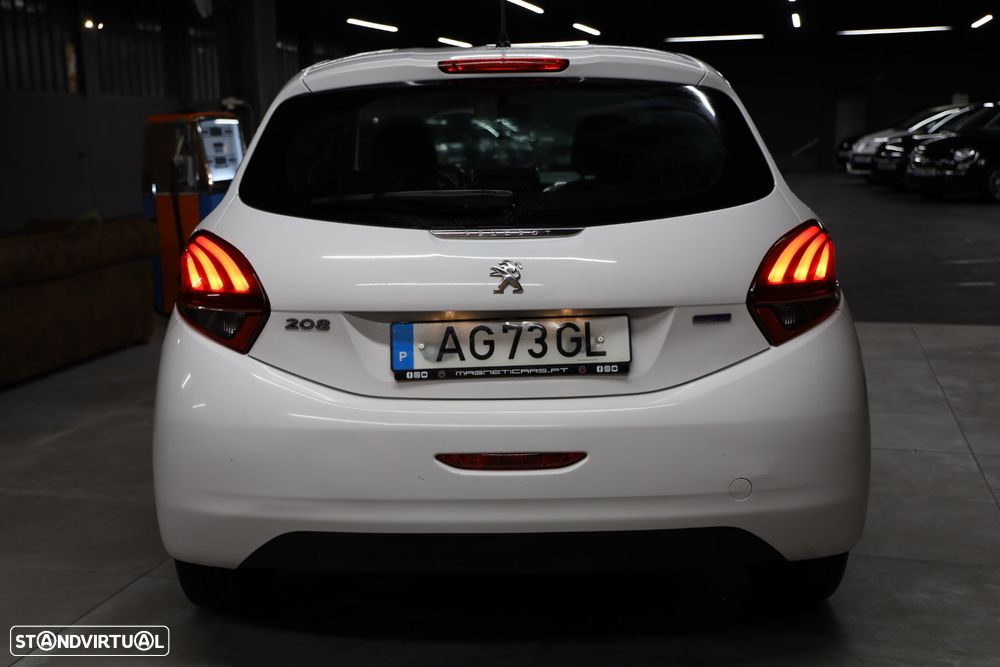 Peugeot 208 1.6 BlueHDi Style - 13