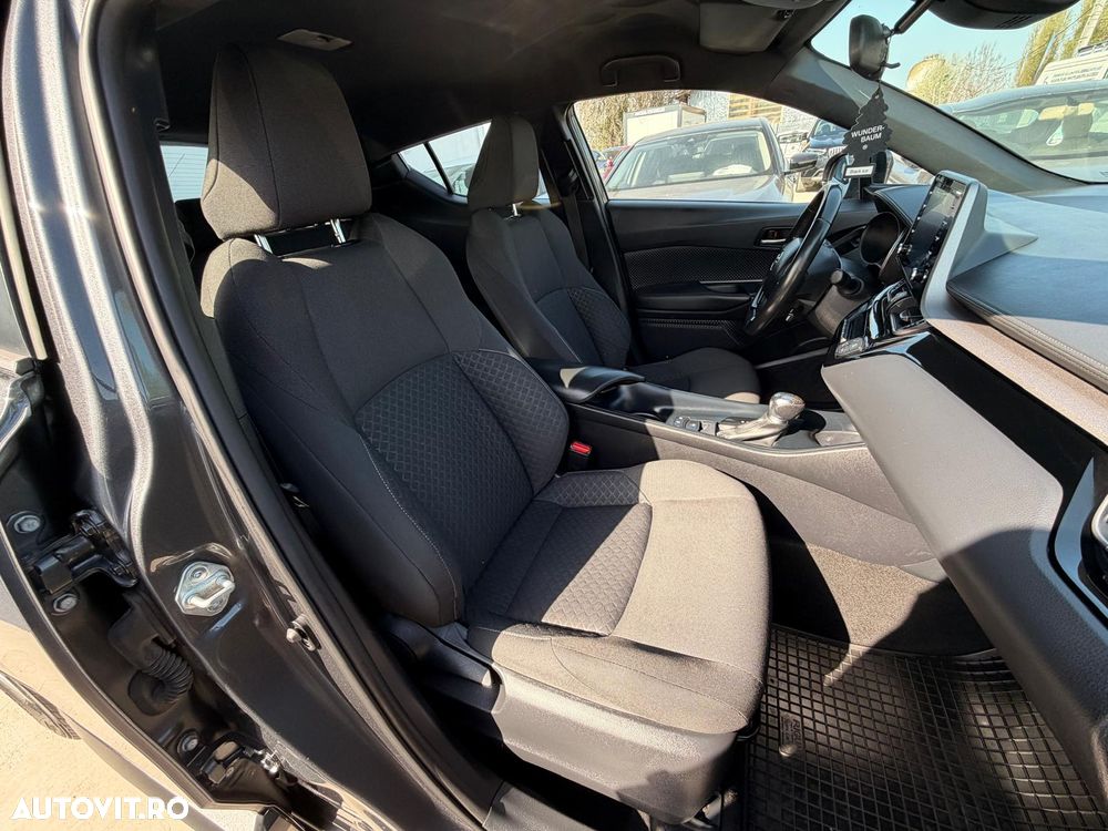 Toyota C-HR 1.8 HSD 122 CP 4x2 CVT Style - 15