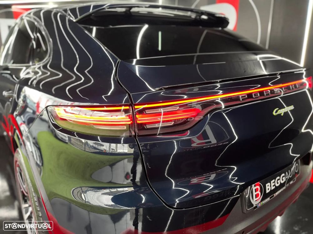 Porsche Cayenne Coupé E-Hybrid - 17