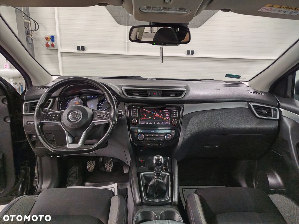 Nissan Qashqai - 25