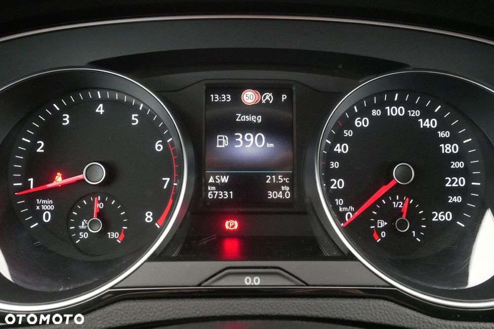 Volkswagen Passat Variant 2.0 TSI Business DSG - 9