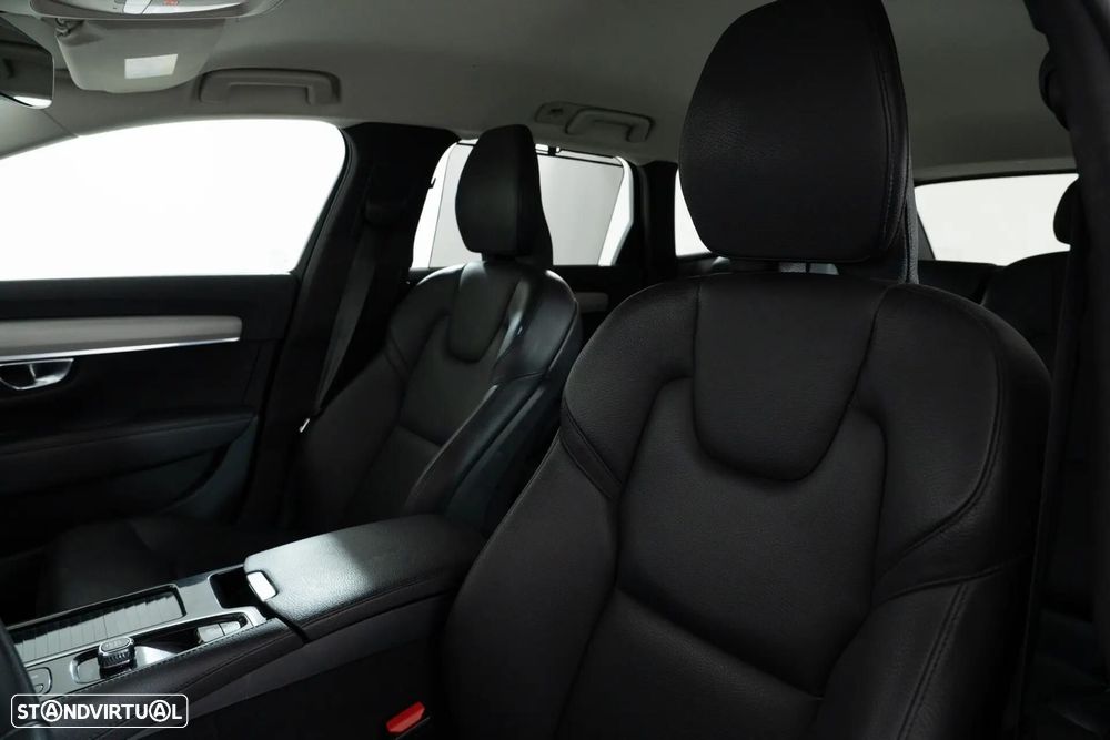 Volvo V90 2.0 T6 PHEV Inscription Expression AWD - 26