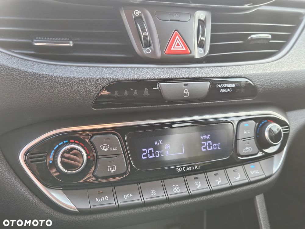 Hyundai i30 1.6 CRDI Intro Edition - 37