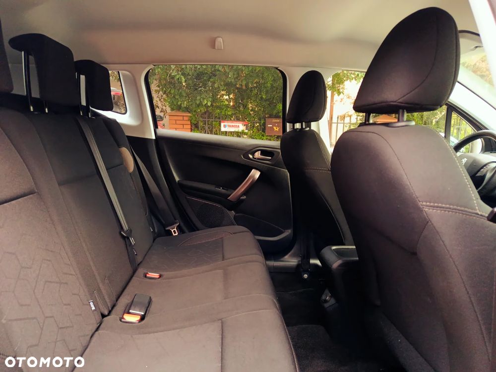 Peugeot 2008 - 13