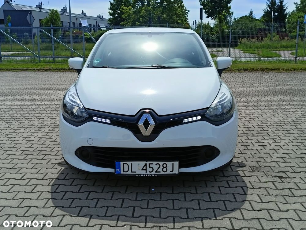 Renault Clio 1.2 16V 75 Life - 10