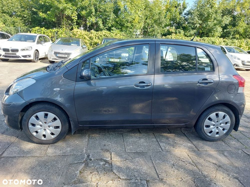 Toyota Yaris - 2