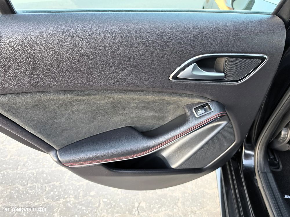 Mercedes-Benz A 180 CDI BE Edition AMG Line - 41