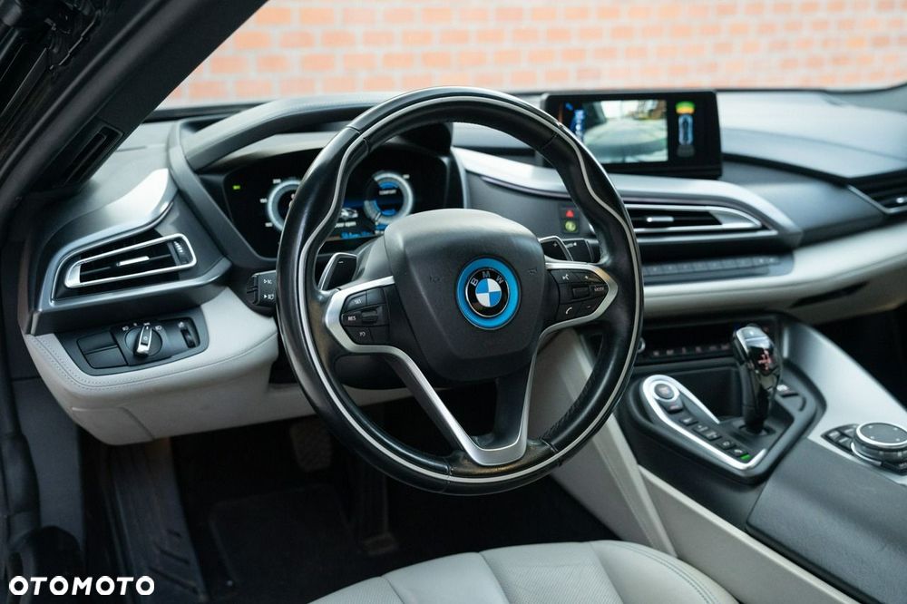 BMW i8 Standard - 12