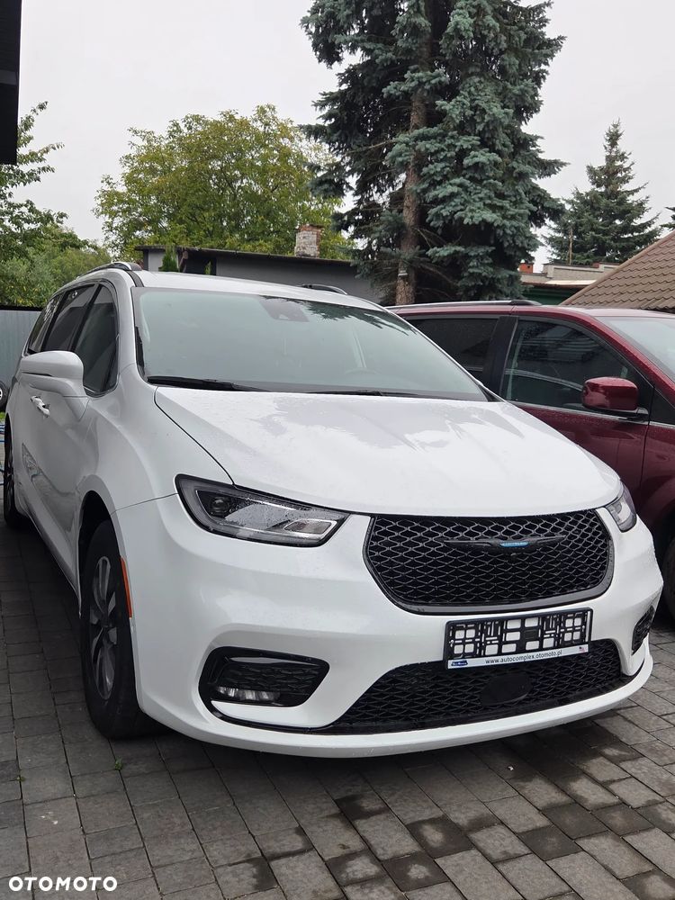 Chrysler Pacifica - 18