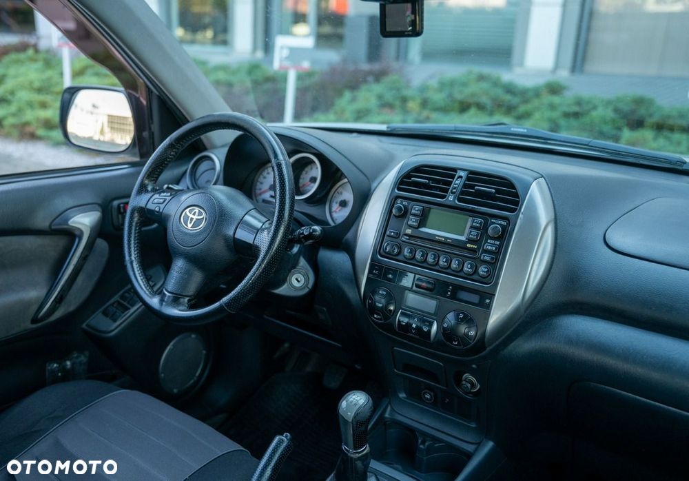 Toyota RAV4 4x4 Edition - 6