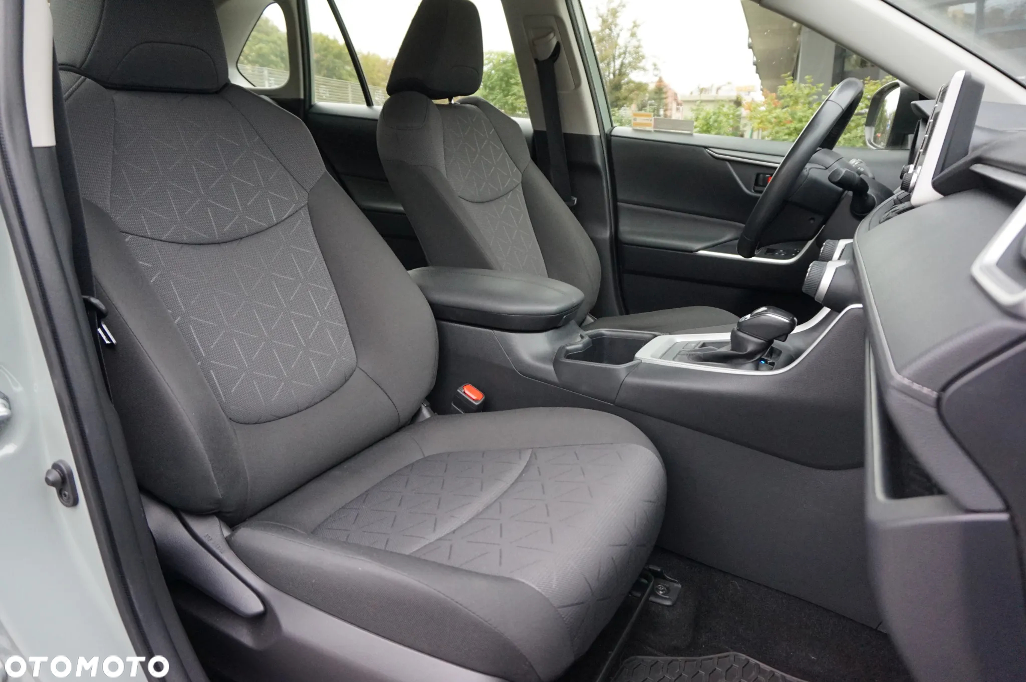 Toyota RAV4 2.5 Hybrid Active 4x2 - 12