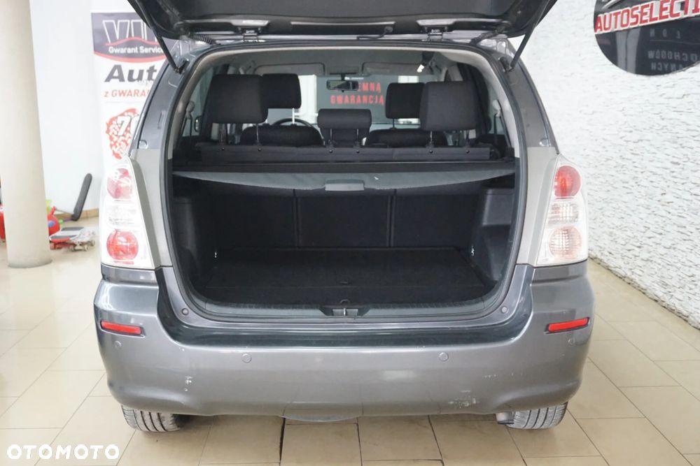 Toyota Corolla Verso 1.6 Luna - 15