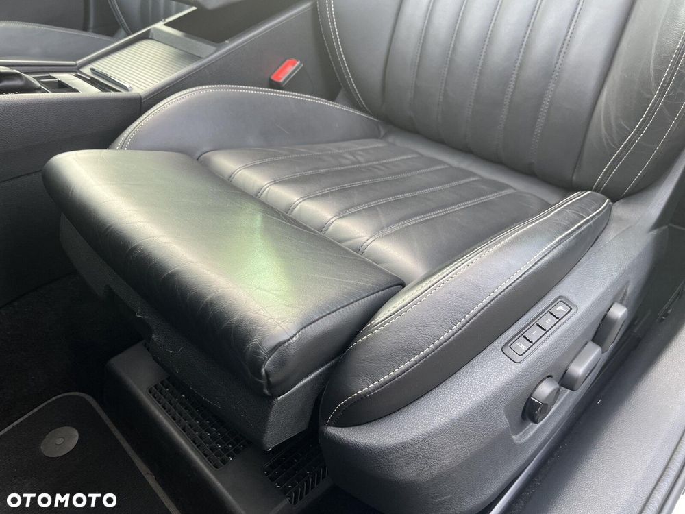 Skoda Superb 2.0 TDI SCR L&K DSG - 13