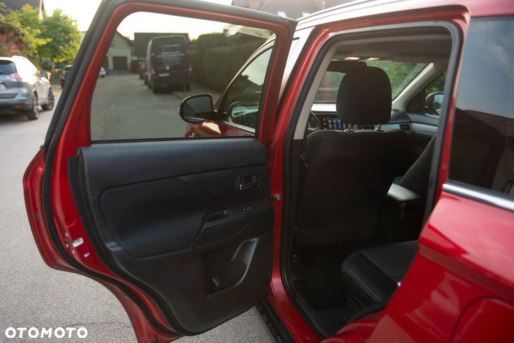 Mitsubishi Outlander 2.0 2WD Edition - 29