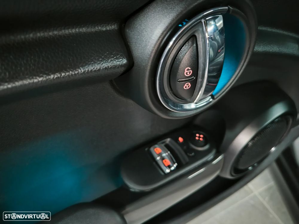 MINI 3 Portas - 27