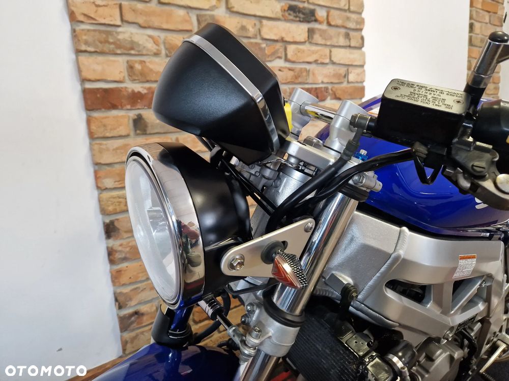 Suzuki SV - 21