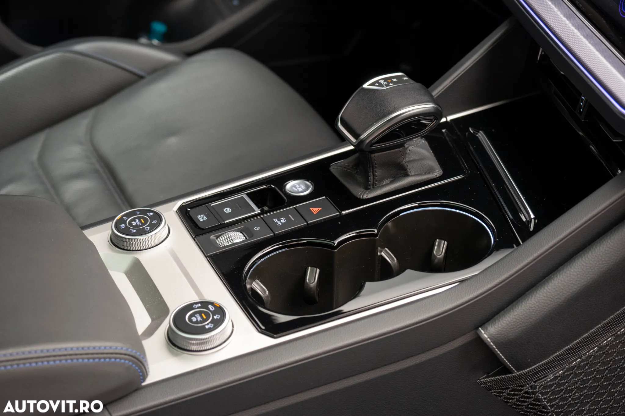 Volkswagen Touareg V6 TSI eHybrid PHEV R - 26
