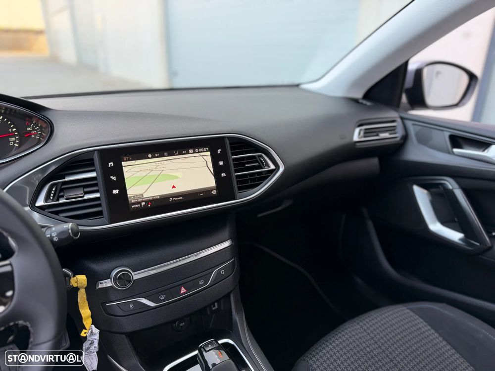 Peugeot 308 SW 1.5 BlueHDi Style EAT8 - 29