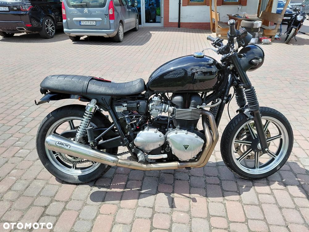 Triumph Bonneville - 6
