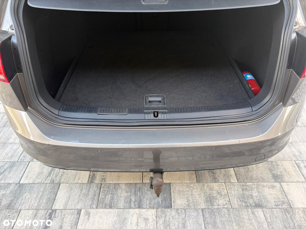 Volkswagen Golf 1.6 TDI BlueMotion Technology DSG Lounge - 10