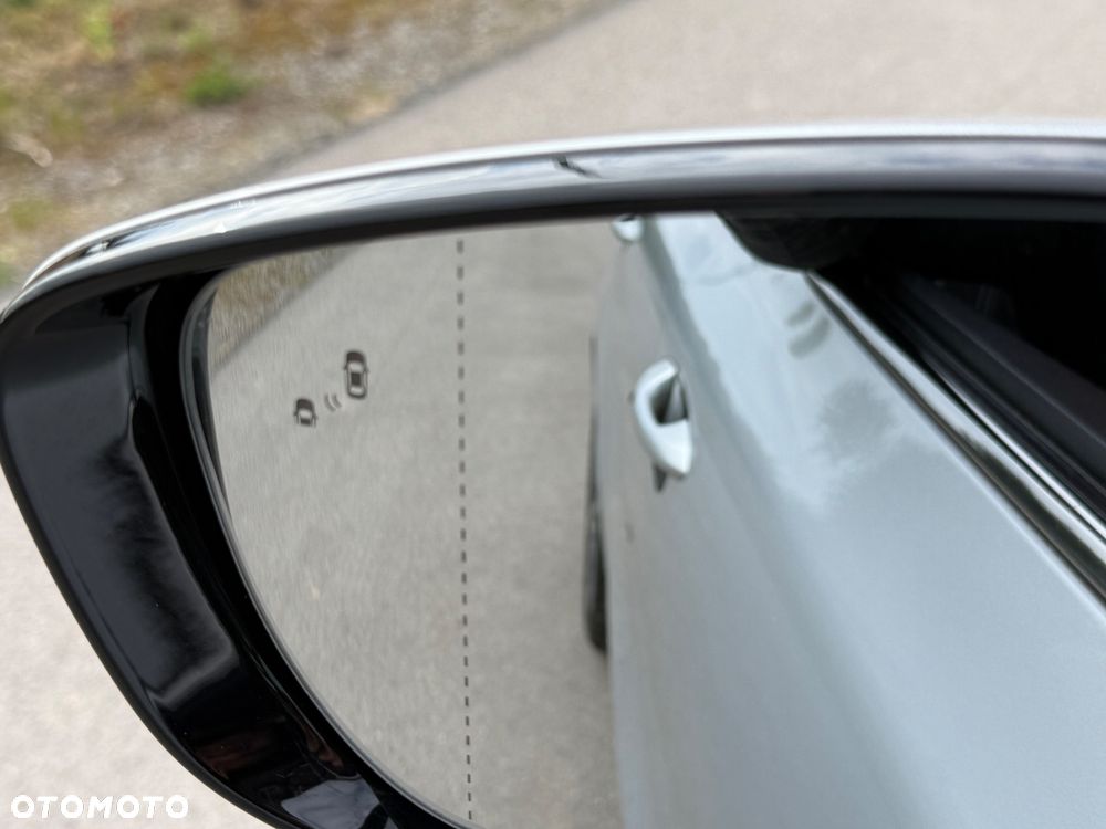 Kia Ceed 1.6 CRDi 136 ISG Platinum Edition - 32