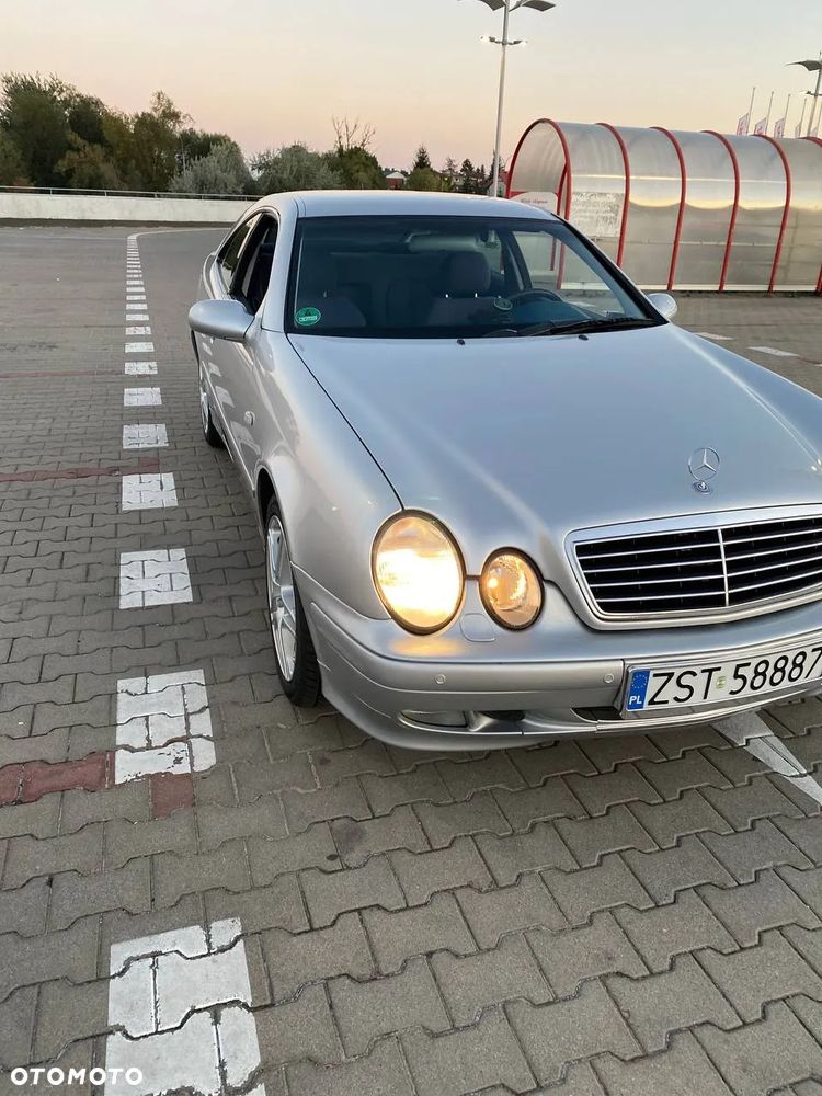 Mercedes-Benz CLK - 3