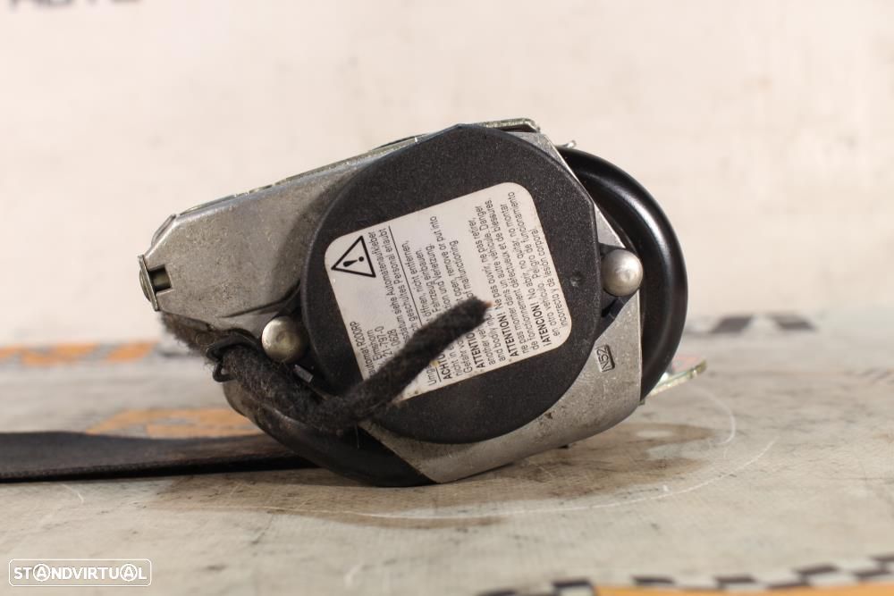 Cinto Frontal Direito Audi A3 (8P1)  8P3857706a / 601854000C / Direito - 2