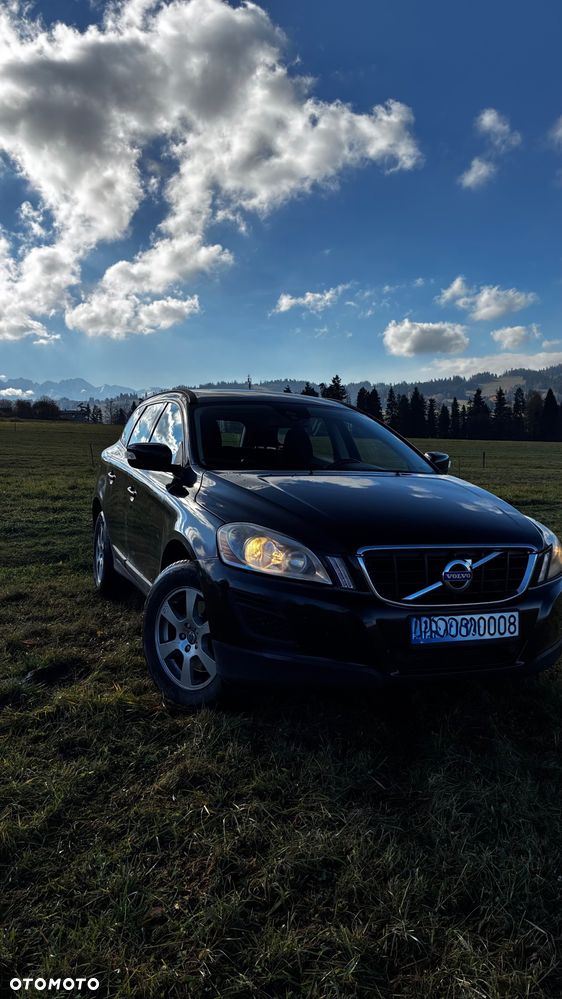 Volvo XC 60 D5 AWD Momentum - 3