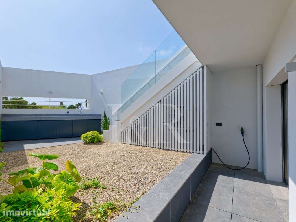 Apartamento T4 duplex com vista mar na Praia das Maçãs, Sintra - Grande imagem: 4/60