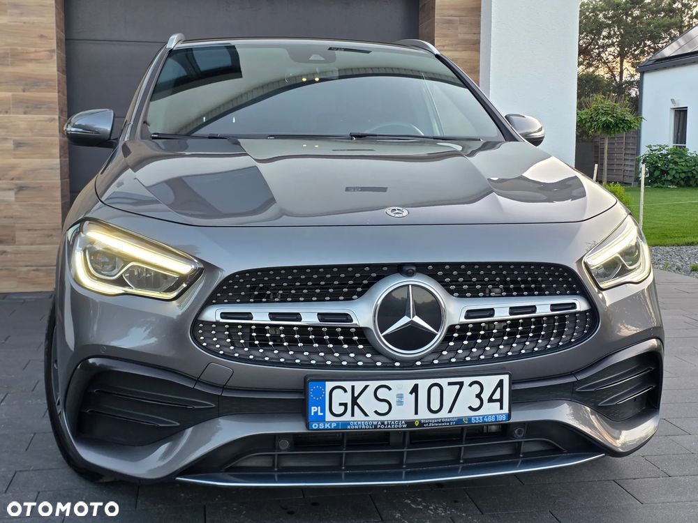 Mercedes-Benz GLA 200 d AMG Line - 19