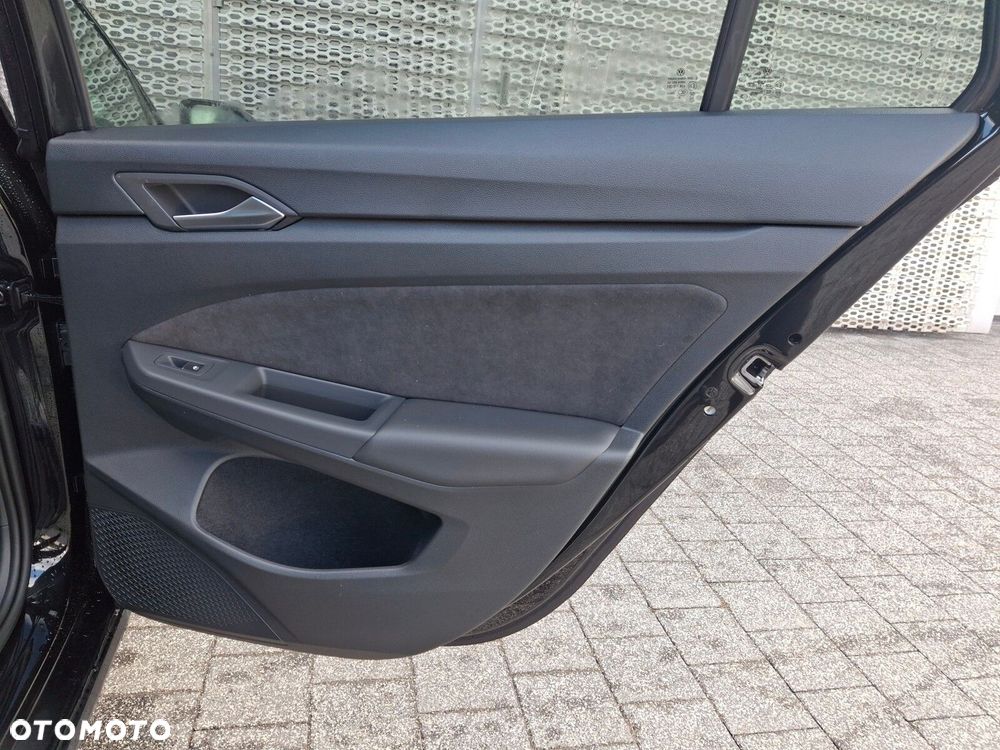 Volkswagen Golf Variant 2.0 TDI Life Plus DSG - 18